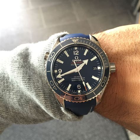 Seamaster Planet Ocean 600M 42 mm, steel on leather strap